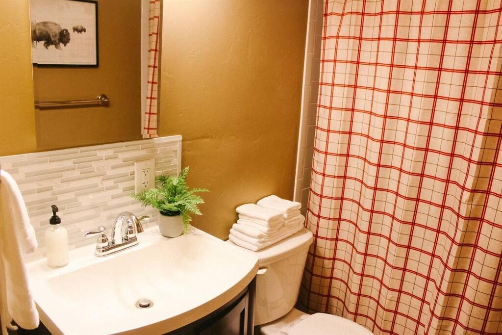 Remodeled Modern Ground Level Apt Blocks To Dwntn - B تيمبي المظهر الخارجي الصورة